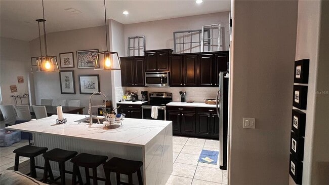 Foto del edificio - 3052 Youngford St