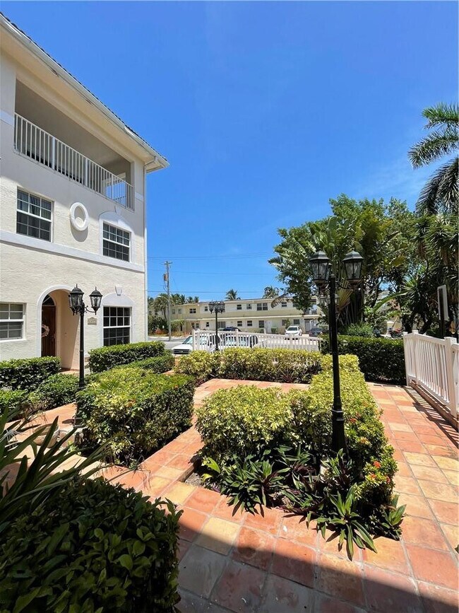 Foto del edificio - 2605 Bay Dr