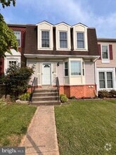 Building Photo - 14868 Swallow Ct