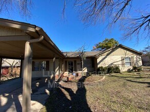 Building Photo - 6017 NW 56th St