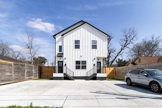 Building Photo - 4114 Castor St