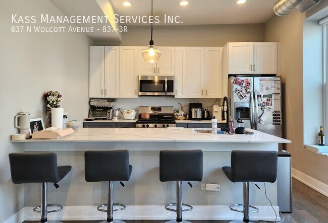 Foto del edificio - 837 N Wolcott Ave