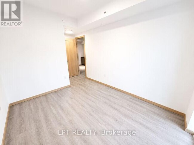 Photo du bâtiment - 3429 Sheppard Ave E