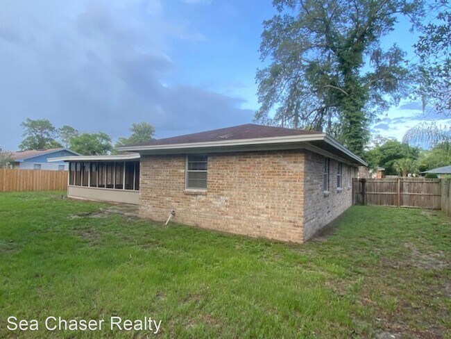 Building Photo - 4 br, 2 bath House - 180 Vanderford Rd. W