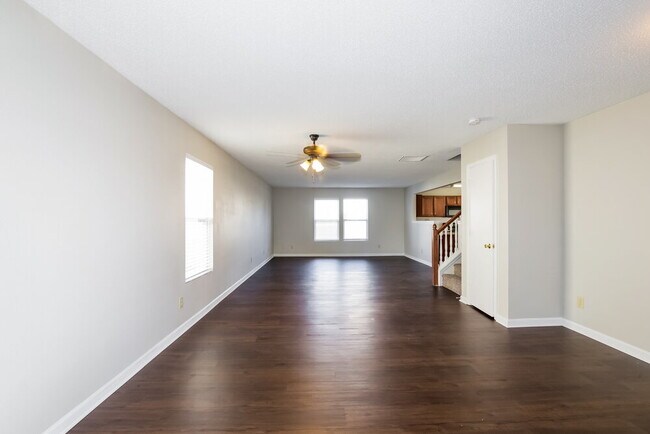Foto del edificio - 841 Chastain Ave