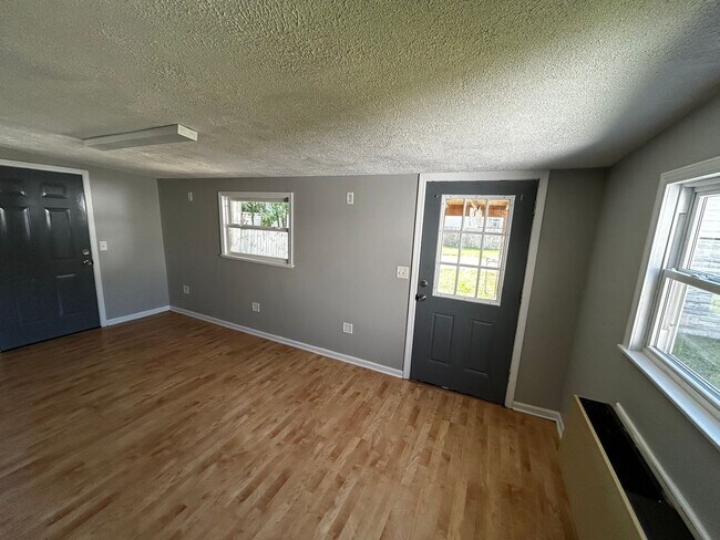 Foto del edificio - 3BR NE Canton Ranch Home for Rent