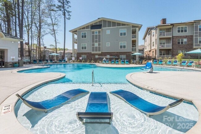 Foto del edificio - 1021 Glenn Valley Ln