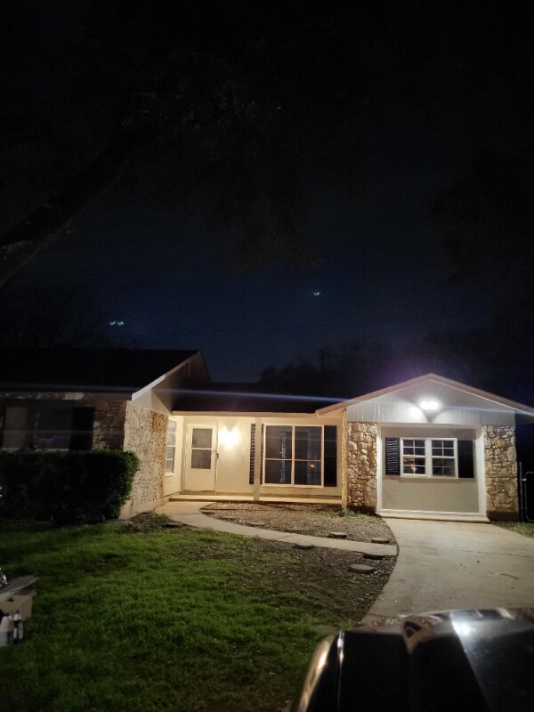 Building Photo - 9623 Salisbury Dr