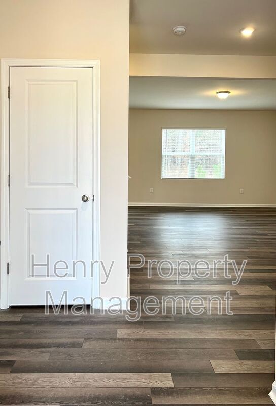 Foto del edificio - 1500 Arapahoe Ridge Dr