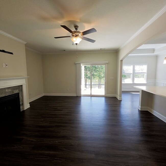 Building Photo - 8824 Sullivans Dr