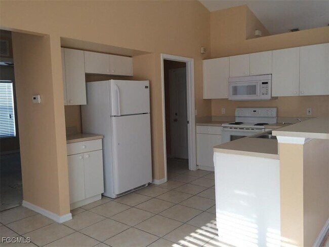 Foto del edificio - 1031 NE 7th Pl