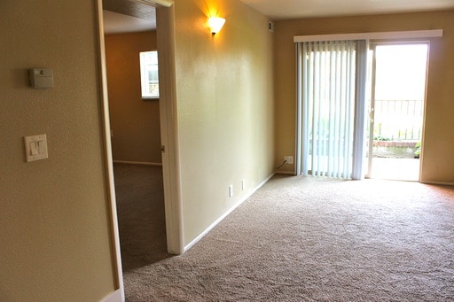 Building Photo - 7096 S Highland Dr