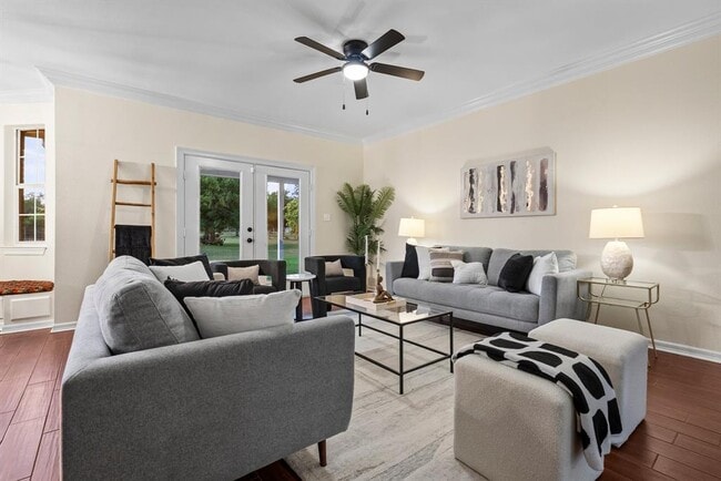 Foto del edificio - 320 Woodland Oaks Trail