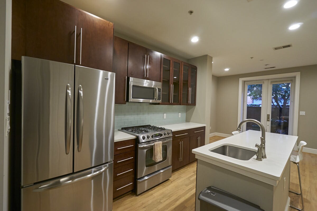Primary Photo - 444 M St NW