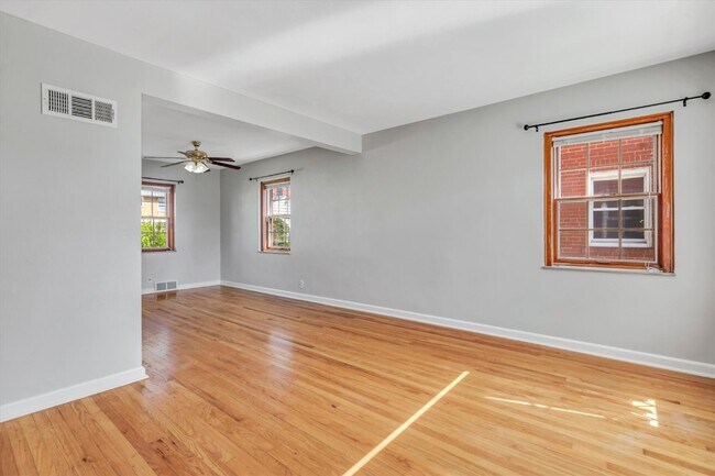 Foto del edificio - 3902 Berger Ave