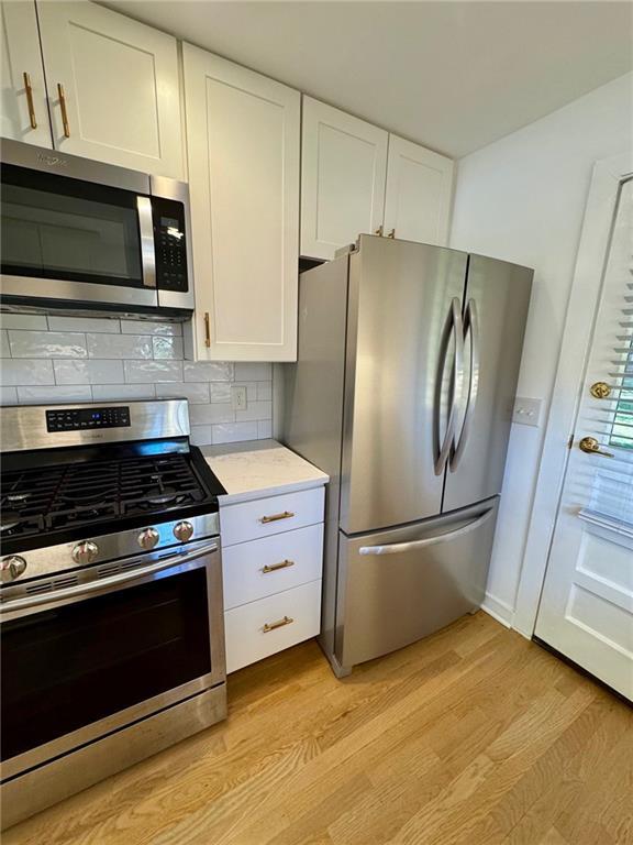 Foto del edificio - 635 Valley Brook Rd