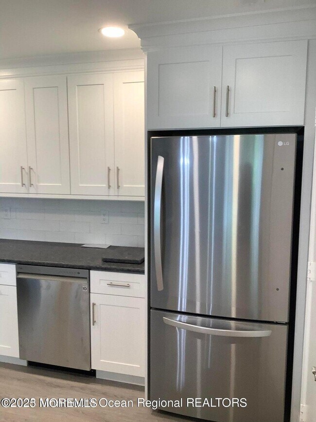 Foto del edificio - 506 Harding Rd