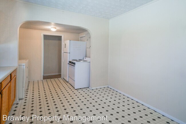 Foto del edificio - 3 br, 2 bath House - 310 E. 17th St