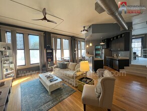 Building Photo - 108 W Wells St