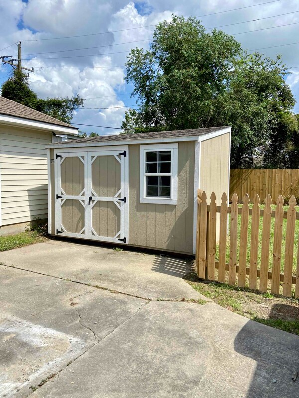 Building Photo - 18522 Perkins Oak Rd