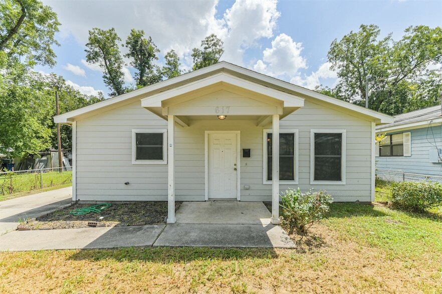 Foto principal - 617 Avenue I