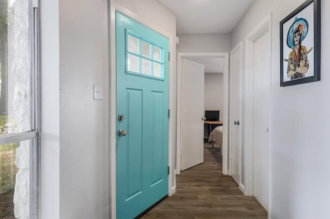 Building Photo - 11118 Wandering Way