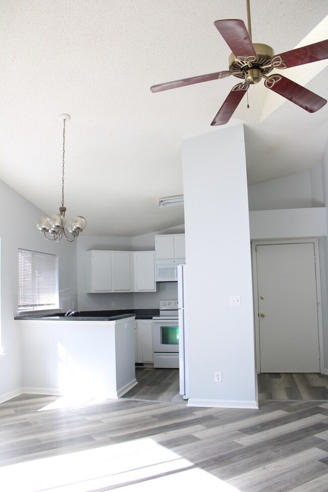 106 Nantucket Plz Unit 106, Newport News, VA 23606 Condo for Rent in