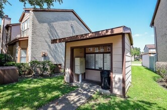 Building Photo - 12300 Brookglade Cir