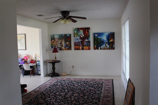 Foto del edificio - 7063 River Garden Dr