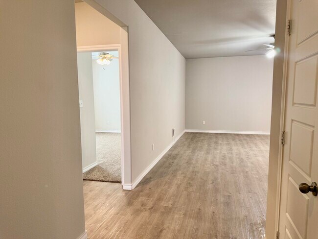 Foto del edificio - 723 E 17th St