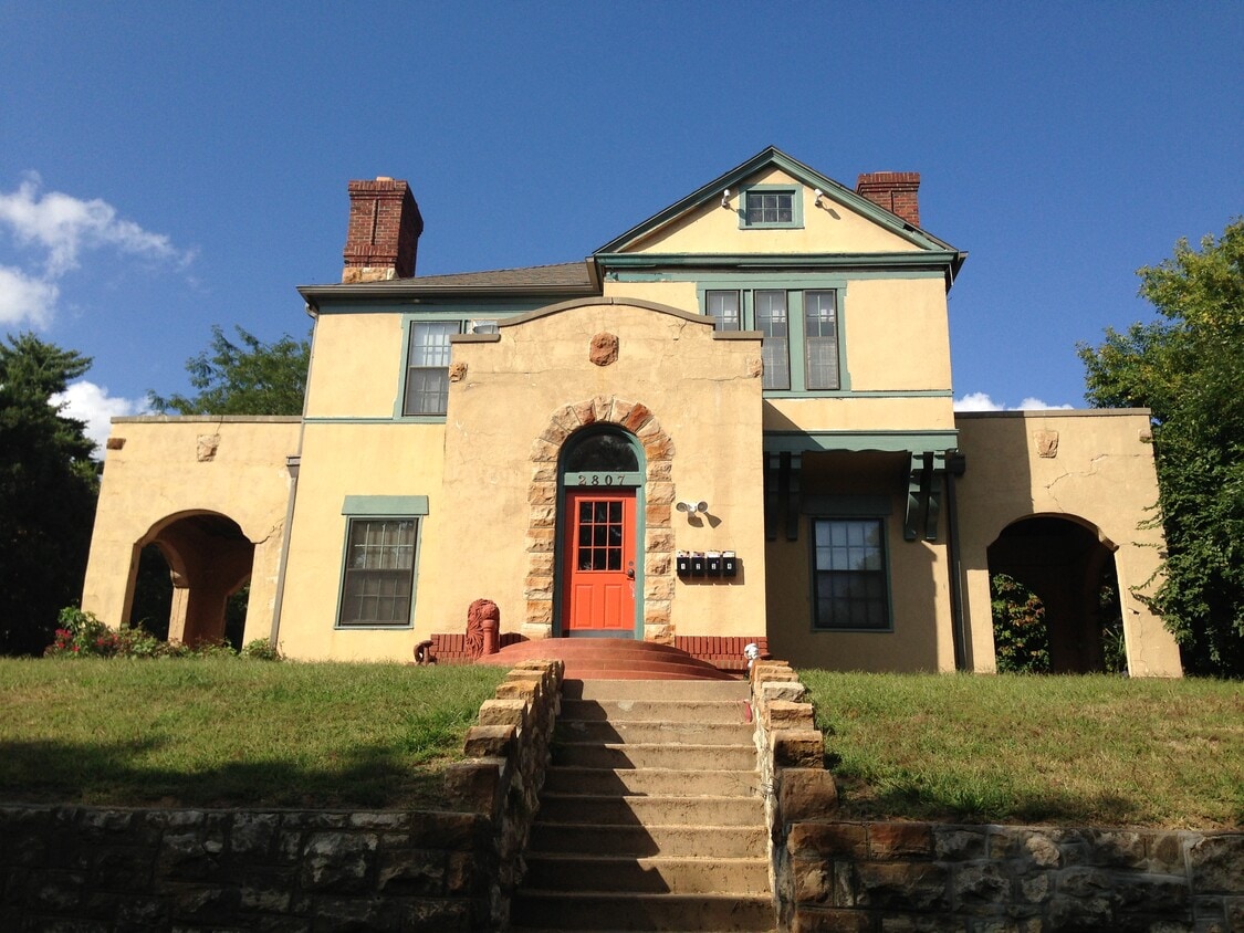 2807 Sherman Ave Unit 4, Saint Joseph, MO 64506 Apartments in Saint Joseph, MO