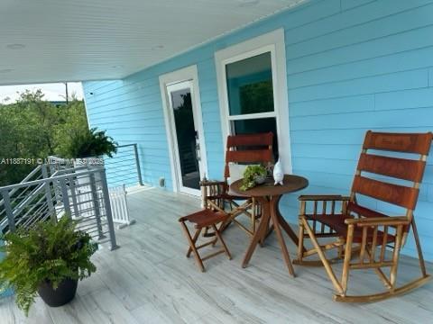 Foto del edificio - 1320 Ave H