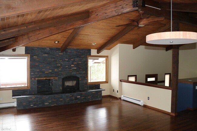 Foto del edificio - 3 br, 2.5 bath House - 24343 Paragon Place