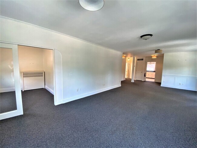 Foto del edificio - 376-378 Massachusetts Ave