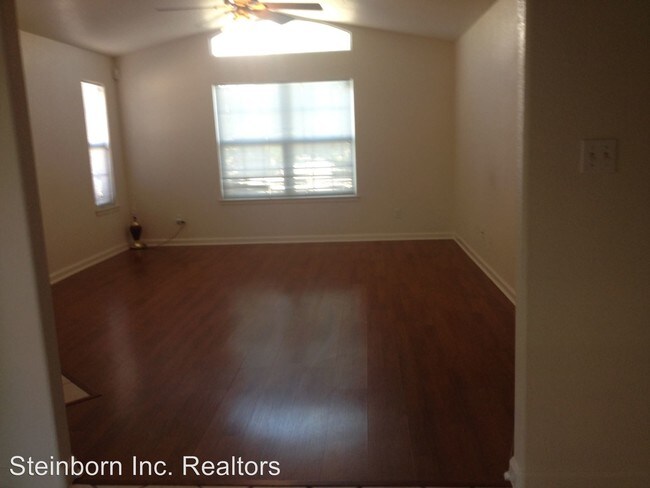 Building Photo - 3 br, 2 bath House - 710 Canyon Point Rd.