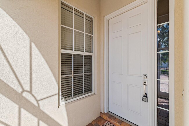 Foto del edificio - 8120 SE Paurotis Ln