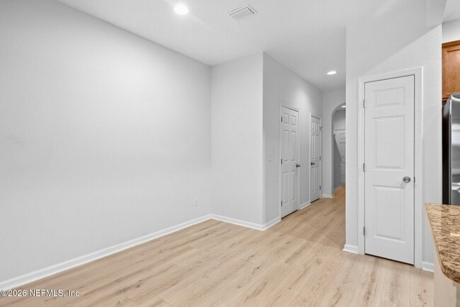 Building Photo - 13305 Solar Dr