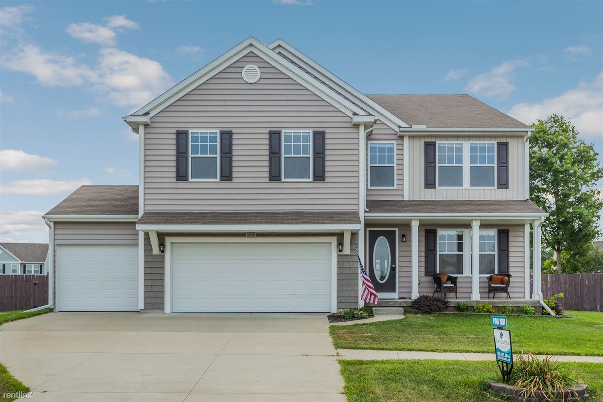 Foto principal - 10120 Canoe Cir