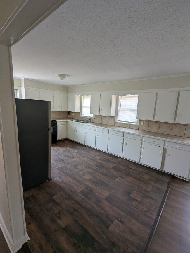 Foto del edificio - 6077 Cypress St