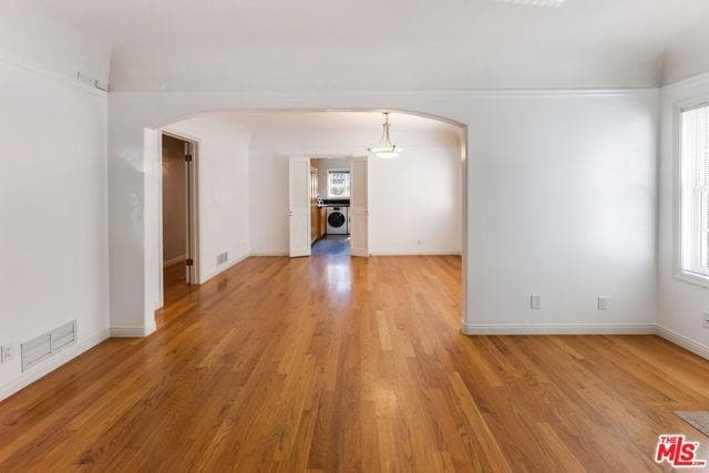 Building Photo - 8752 Dorrington Ave