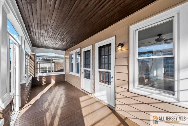 Foto del edificio - 76 Andrew St