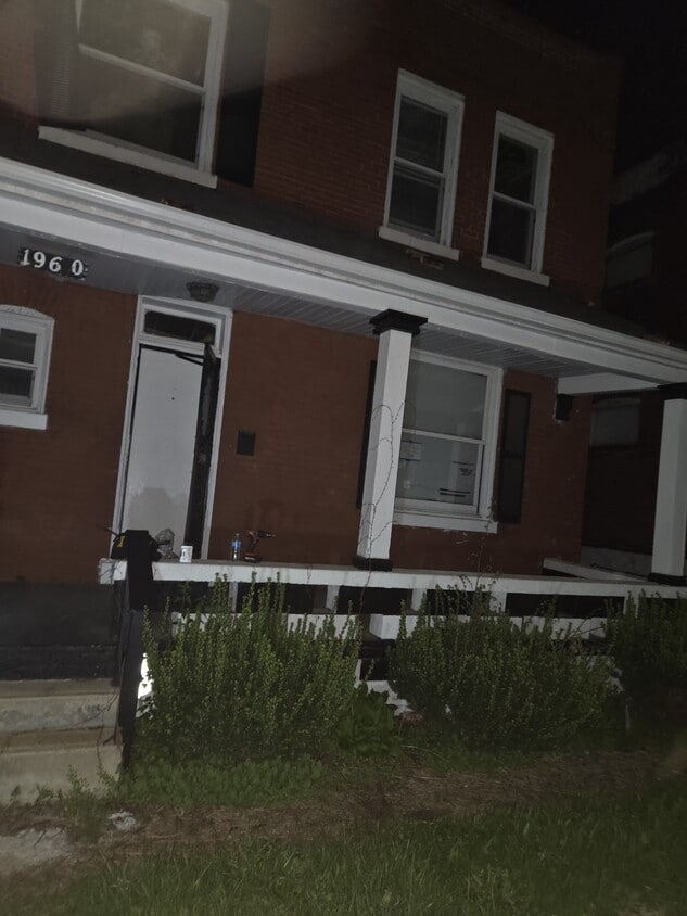 Primary Photo - 1960 Semple Ave