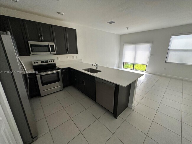 Building Photo - 13322 SW 287th Ter