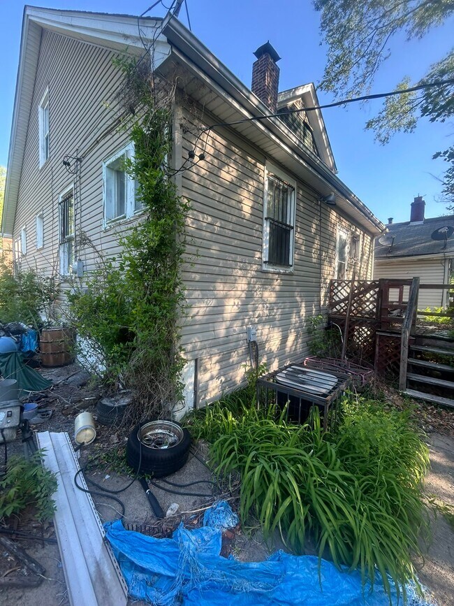 Foto del edificio - 2118 Rosebud Ave