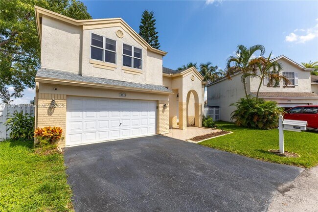Foto del edificio - 10931 SW 10th Pl