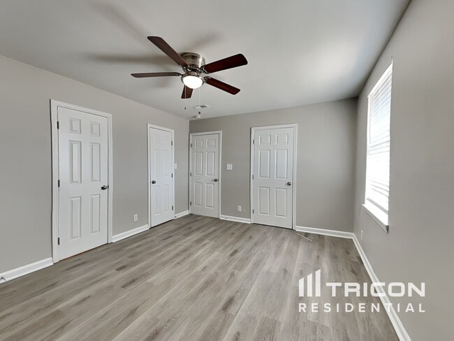 Building Photo - 213 Walnut Crest Dr