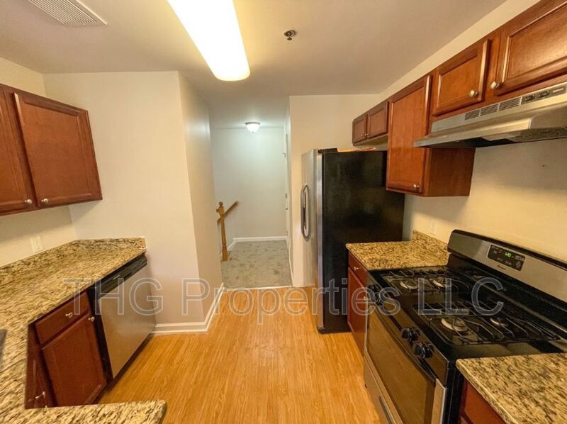 Foto principal - 926 South Ave
