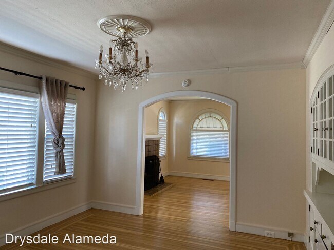 Building Photo - 2 br, 1 bath House - 1417 4th Street