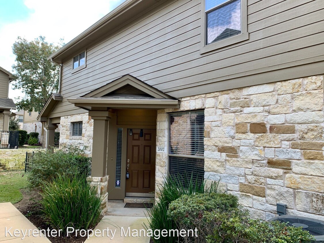 2 br, 2.5 bath House - 14815 Avery Ranch B... Photo