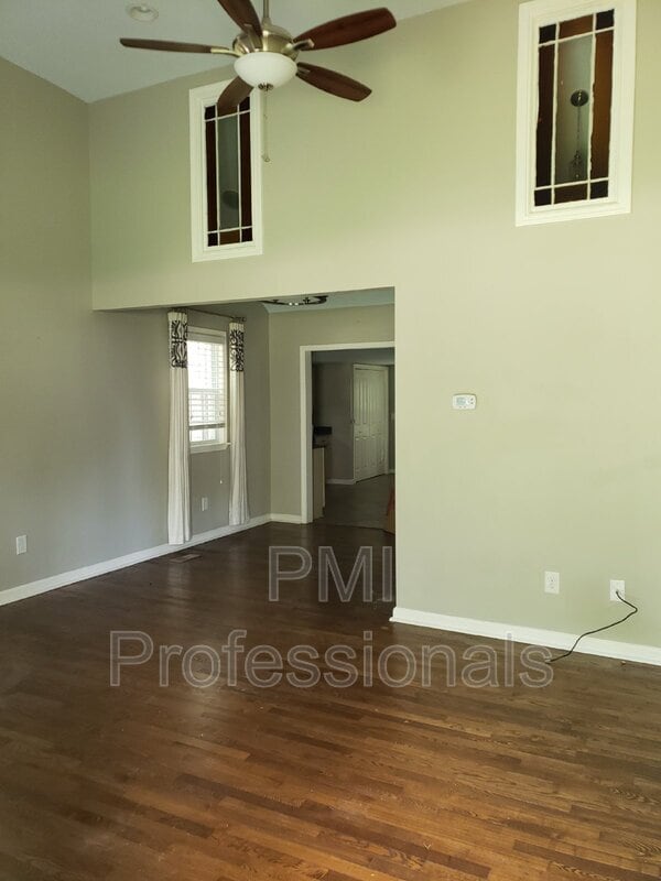 Building Photo - 1340 McAlpine Ave